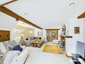 Sitting Room- click for photo gallery